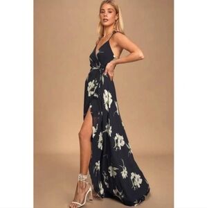 Lulus "All Mine" Vlue Floral Dress Size Small NWOT